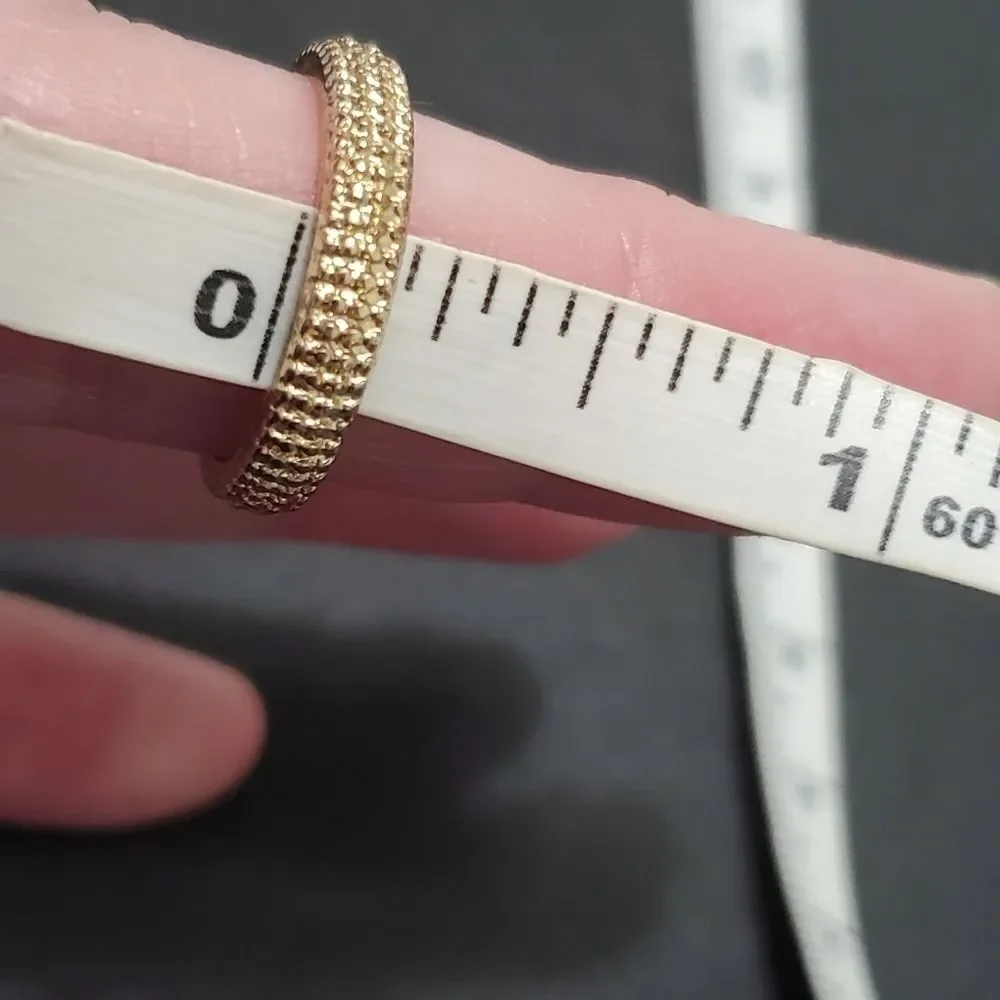 Gold tone textured ring - approx 5.25